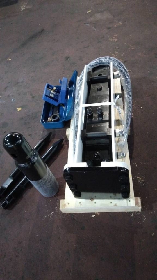 Marteau hydraulique pour Engins de chantier Essential EB20: photos 7