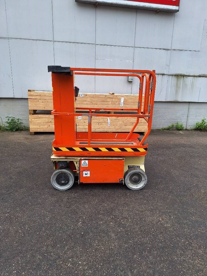 JLG 1230 ES Muuttoale! - Nacelle ciseaux: photos 4 JLG 1230 ES Muuttoale! - Nacelle ciseaux: photos 4