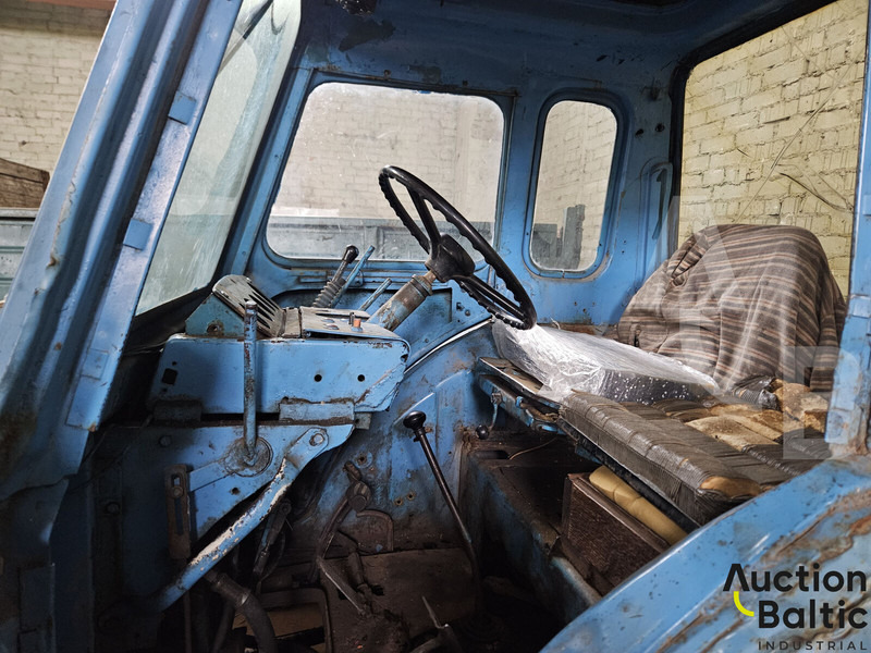 Belarus MTZ 80L - Tracteur agricole: photos 5 Belarus MTZ 80L - Tracteur agricole: photos 5