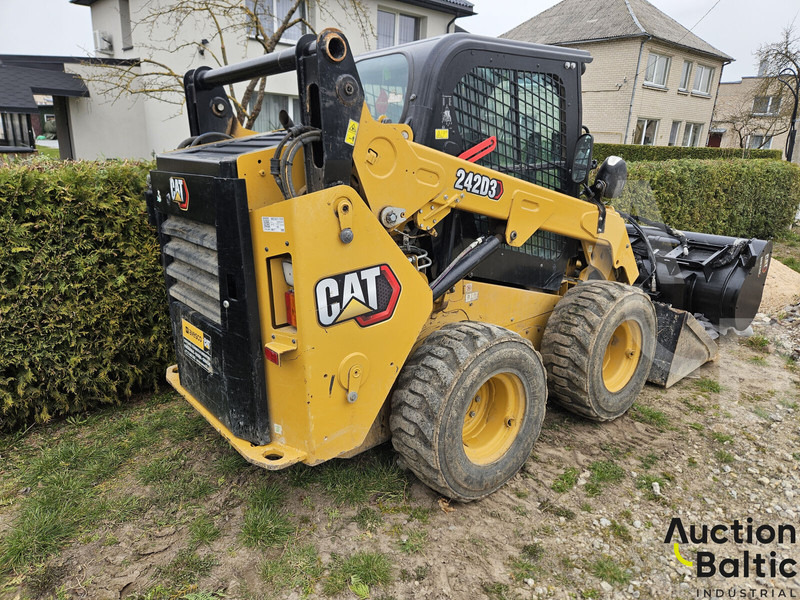 Caterpillar 242 D 3 - Mini chargeuse: photos 5 Caterpillar 242 D 3 - Mini chargeuse: photos 5