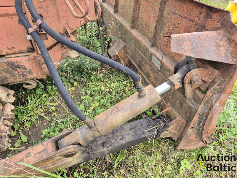 Bulldozer DT-75: photos 17