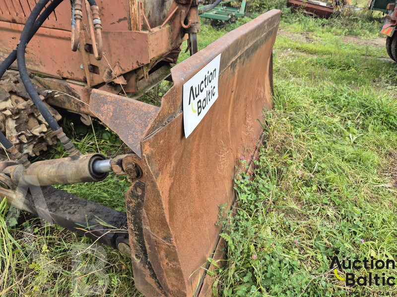 Bulldozer DT-75: photos 15