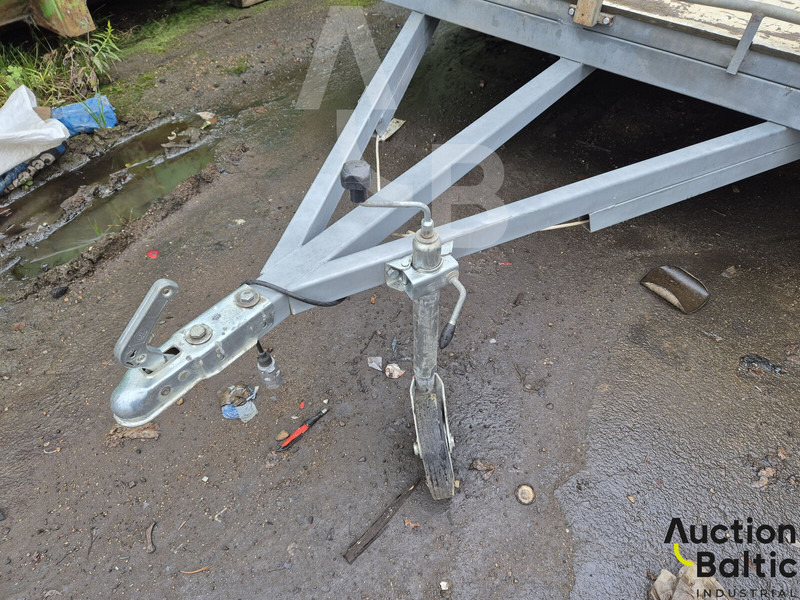 Domantas B2P-5000 - Semi-remorque rideaux coulissants: photos 5 Domantas B2P-5000 - Semi-remorque rideaux coulissants: photos 5