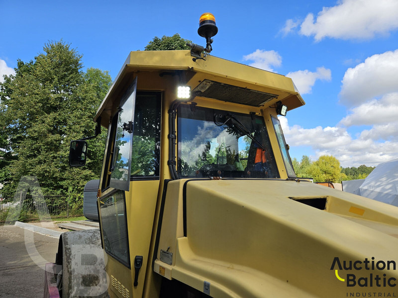 Dynapac CA 302 D - Compacteur: photos 5 Dynapac CA 302 D - Compacteur: photos 5