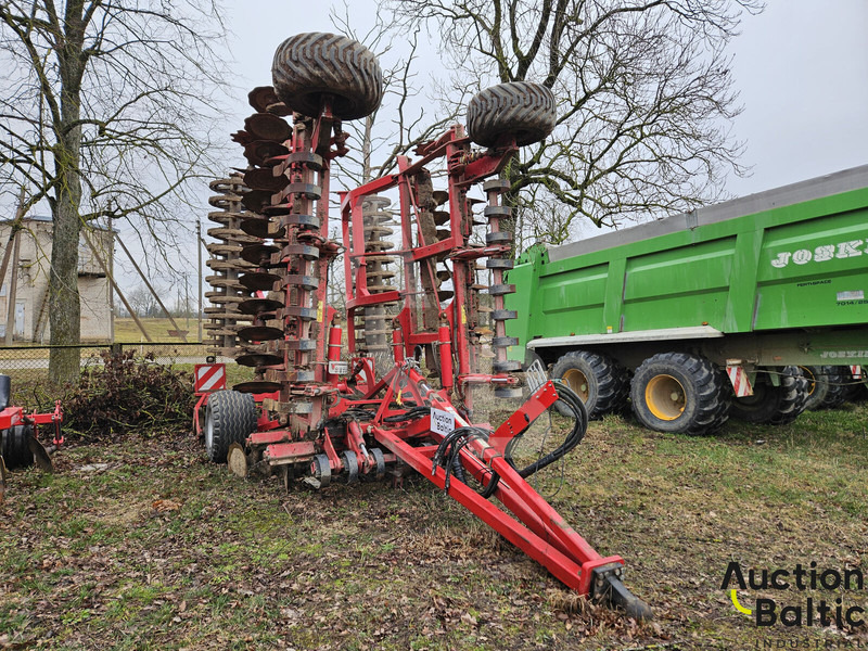 Horsch Joker 8 RT - Bineuse: photos 2 Horsch Joker 8 RT - Bineuse: photos 2