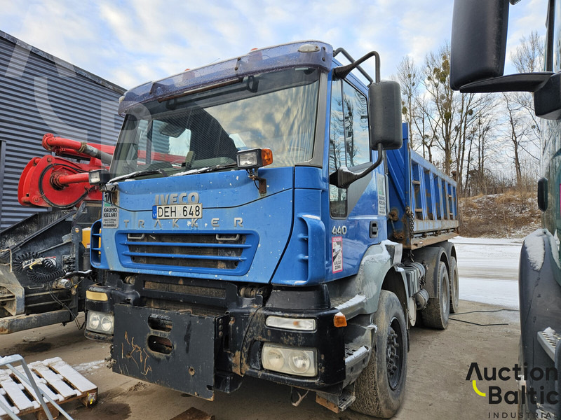 Iveco 260 E44 - Camion benne: photos 1 Iveco 260 E44 - Camion benne: photos 1