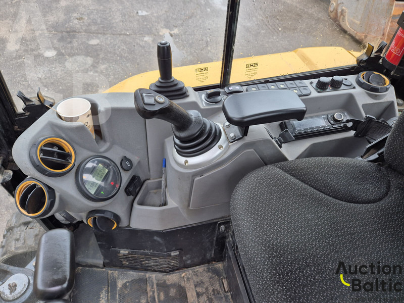 Pelle sur chenille JCB 36C-1: photos 6