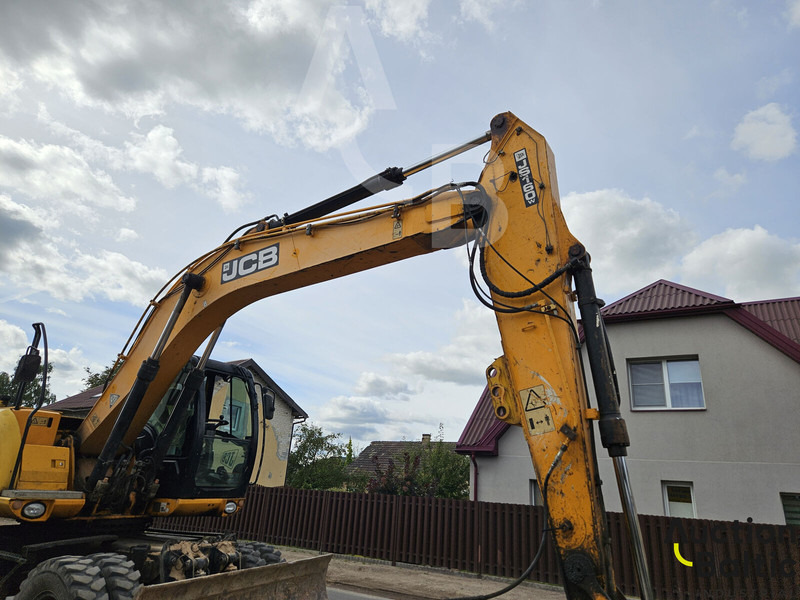 Pelle sur pneus JCB JS 160 W: photos 8 Pelle sur pneus JCB JS 160 W: photos 8