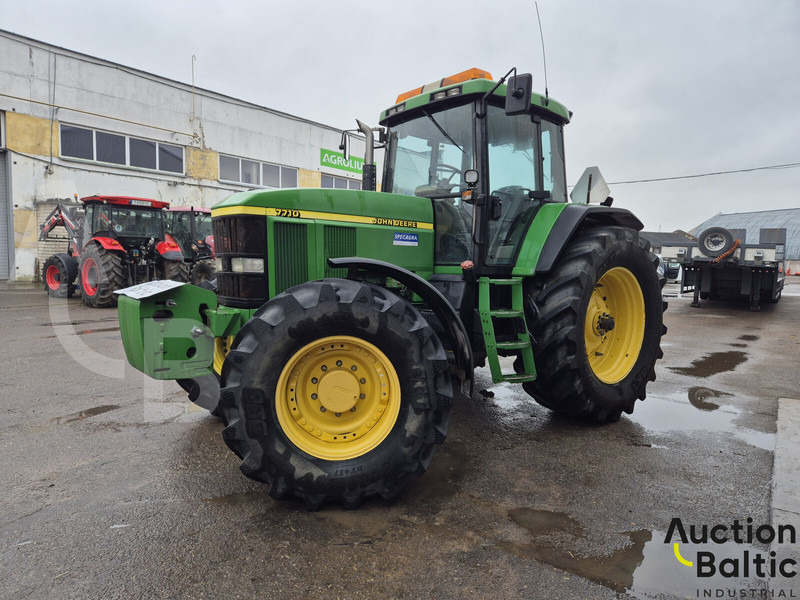 John Deere 7710 - Tracteur agricole: photos 2 John Deere 7710 - Tracteur agricole: photos 2