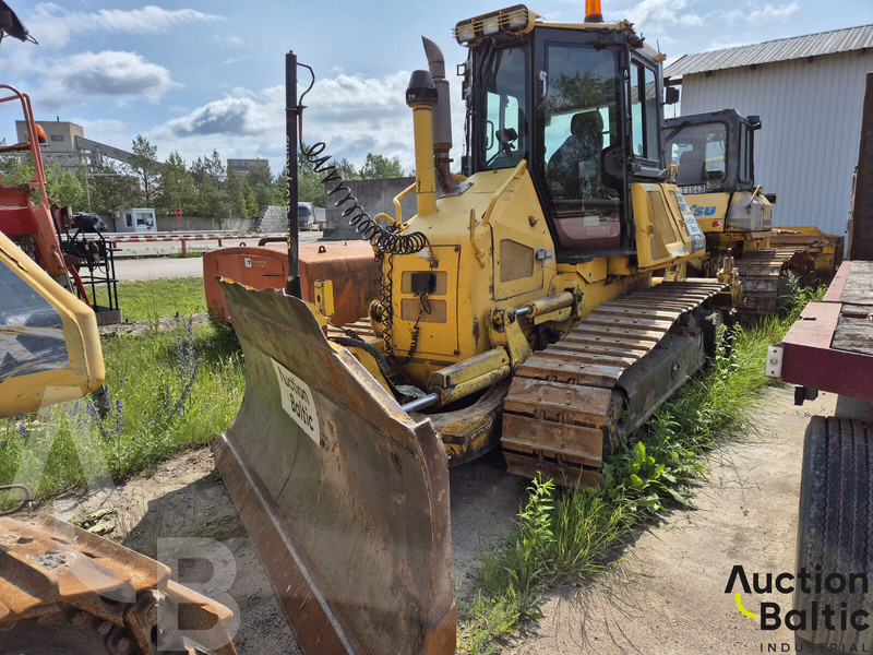 Komatsu D51EX-22 - Bulldozer: photos 1 Komatsu D51EX-22 - Bulldozer: photos 1