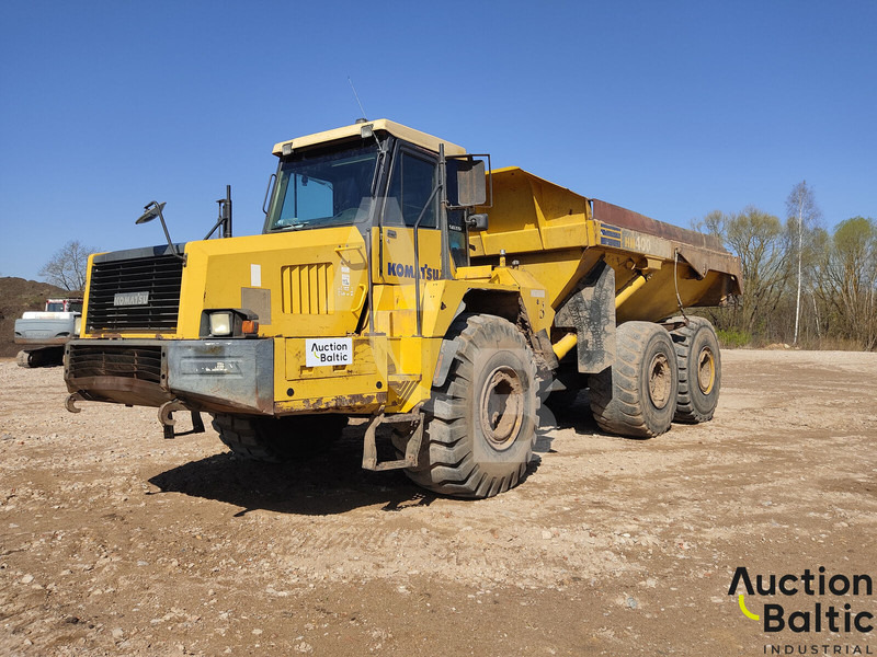 Komatsu HM400 - Tombereau articulé: photos 1 Komatsu HM400 - Tombereau articulé: photos 1