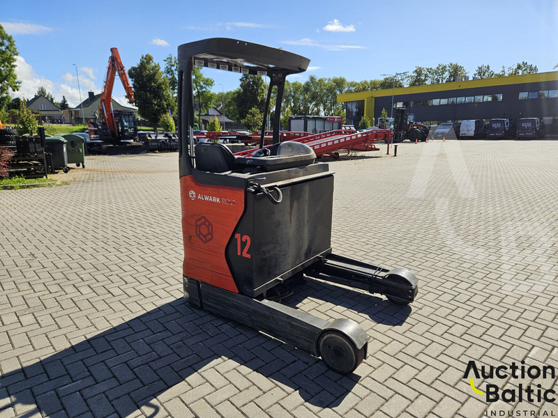 Linde R14-01 - Chariot à mât rétractable: photos 2 Linde R14-01 - Chariot à mât rétractable: photos 2