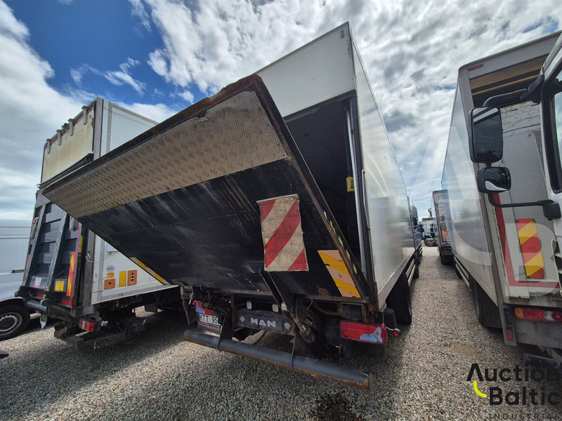 MAN 18.290 - Camion fourgon: photos 4 MAN 18.290 - Camion fourgon: photos 4