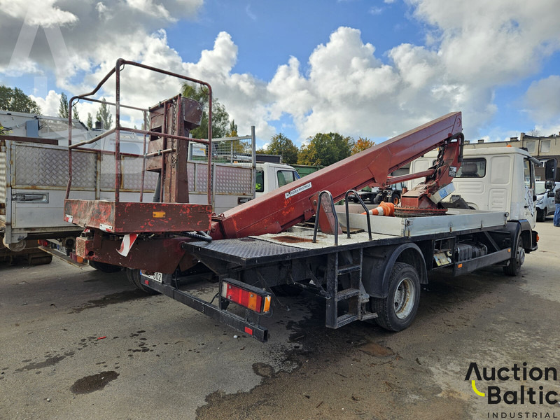 MAN 8.103 - Camion avec nacelle: photos 3 MAN 8.103 - Camion avec nacelle: photos 3