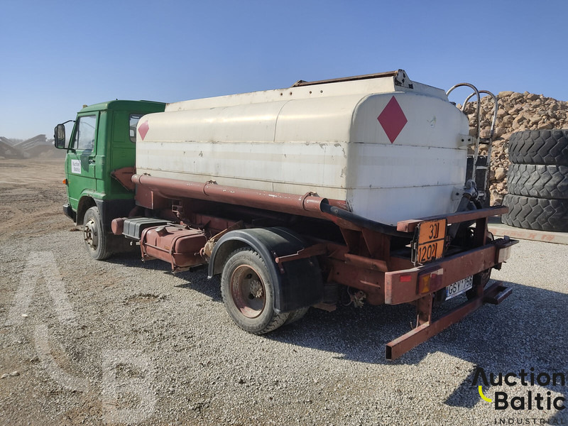 MAN 8.136 - Camion citerne: photos 3 MAN 8.136 - Camion citerne: photos 3