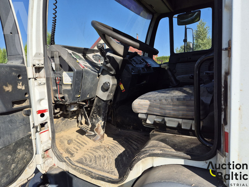 MAN L87PP18K10C - Camion porte-voitures, Camion grue: photos 5 MAN L87PP18K10C - Camion porte-voitures, Camion grue: photos 5