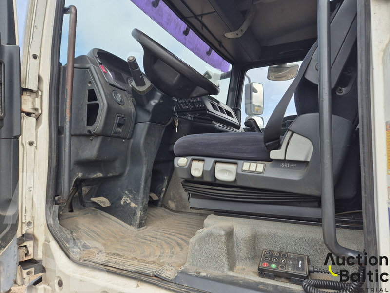 MAN TGA26.440 - Camion porte-voitures: photos 5 MAN TGA26.440 - Camion porte-voitures: photos 5