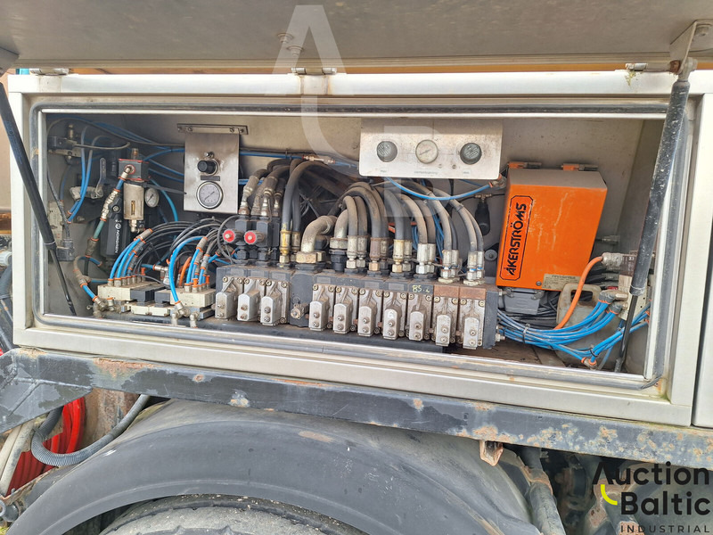 Camion hydrocureur MAN TGS200: photos 10 Camion hydrocureur MAN TGS200: photos 10