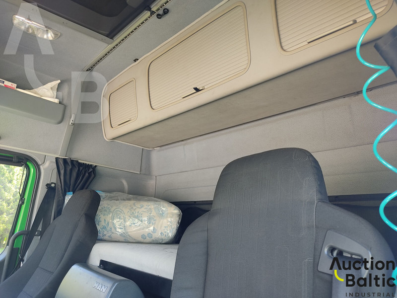 Camion porte-voitures Mercedes-Benz Atego 822 L: photos 8