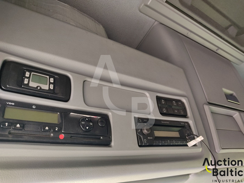 Camion porte-voitures Mercedes-Benz Atego 822 L: photos 9