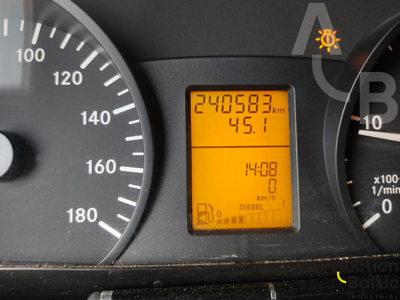 Camion plateau, Camion grue Mercedes-Benz Sprinter 515 CDI: photos 9 Camion plateau, Camion grue Mercedes-Benz Sprinter 515 CDI: photos 9