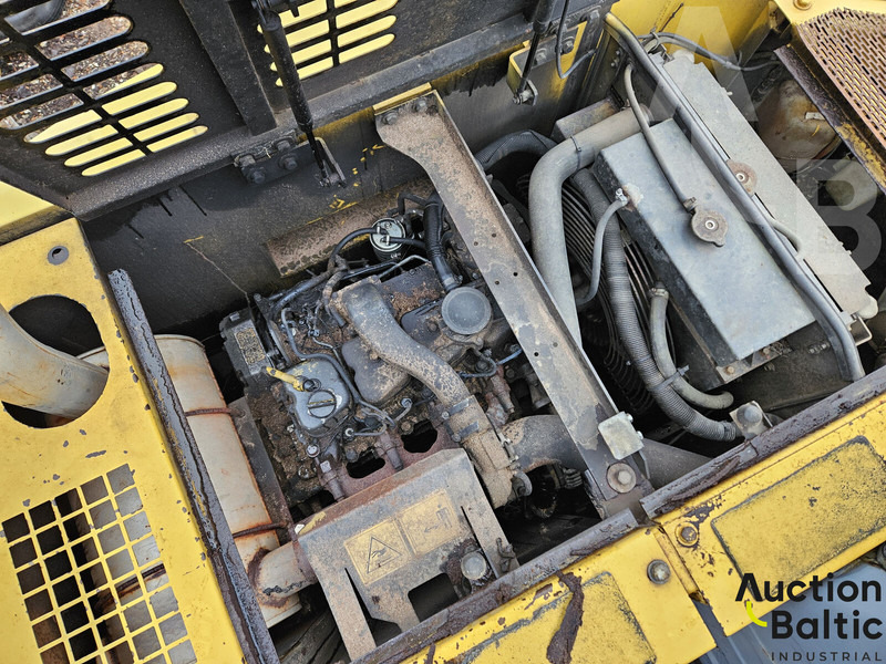 Pelle sur chenille New Holland E 145: photos 14