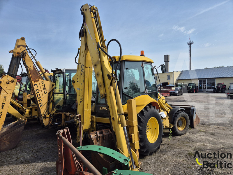 New Holland LB 110-4 PT - Pelle sur pneus: photos 4 New Holland LB 110-4 PT - Pelle sur pneus: photos 4