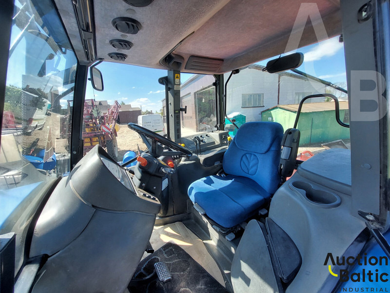 New Holland TM 190 - Tracteur agricole: photos 5 New Holland TM 190 - Tracteur agricole: photos 5