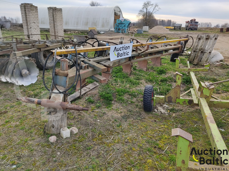 Overum C598L - Charrue: photos 3 Overum C598L - Charrue: photos 3