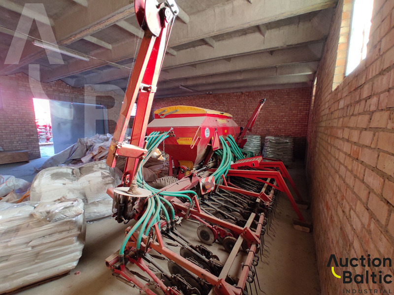 PNEUSEJ 6MV48 - Combiné de semis: photos 3 PNEUSEJ 6MV48 - Combiné de semis: photos 3