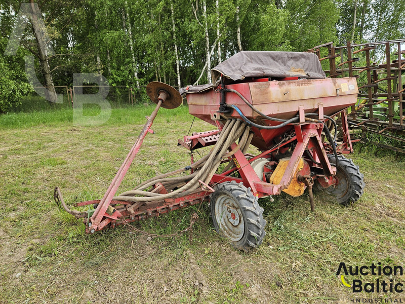 SPU 4 - Combiné de semis: photos 2 SPU 4 - Combiné de semis: photos 2