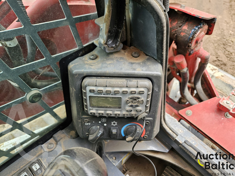 Chargeuse sur chenilles Takeuchi TL12V-2: photos 7 Chargeuse sur chenilles Takeuchi TL12V-2: photos 7