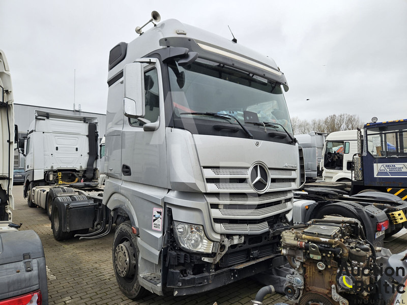Mercedes-Benz Actros - Tracteur routier: photos 1 Mercedes-Benz Actros - Tracteur routier: photos 1