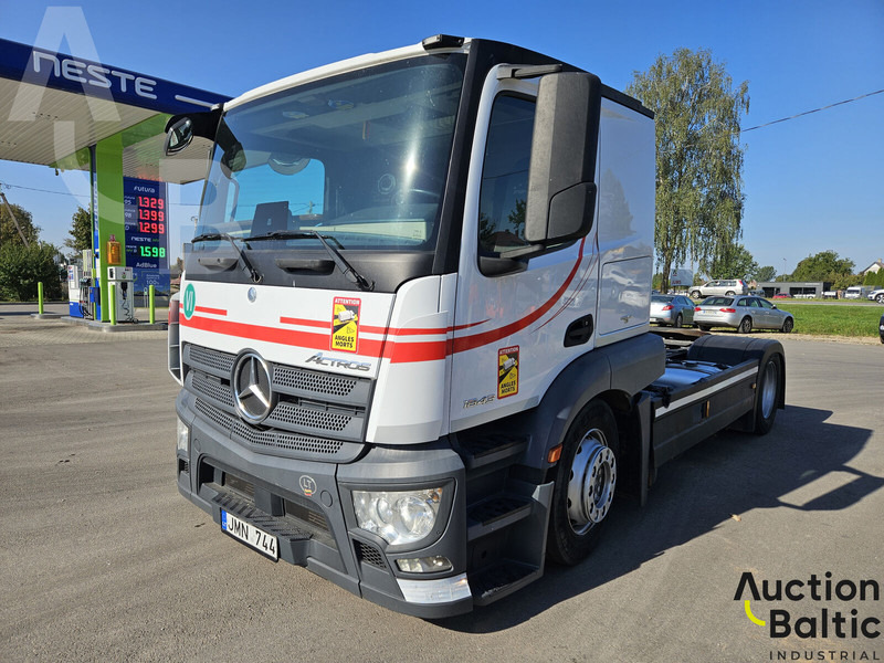 Mercedes-Benz Actros - Tracteur routier: photos 1 Mercedes-Benz Actros - Tracteur routier: photos 1