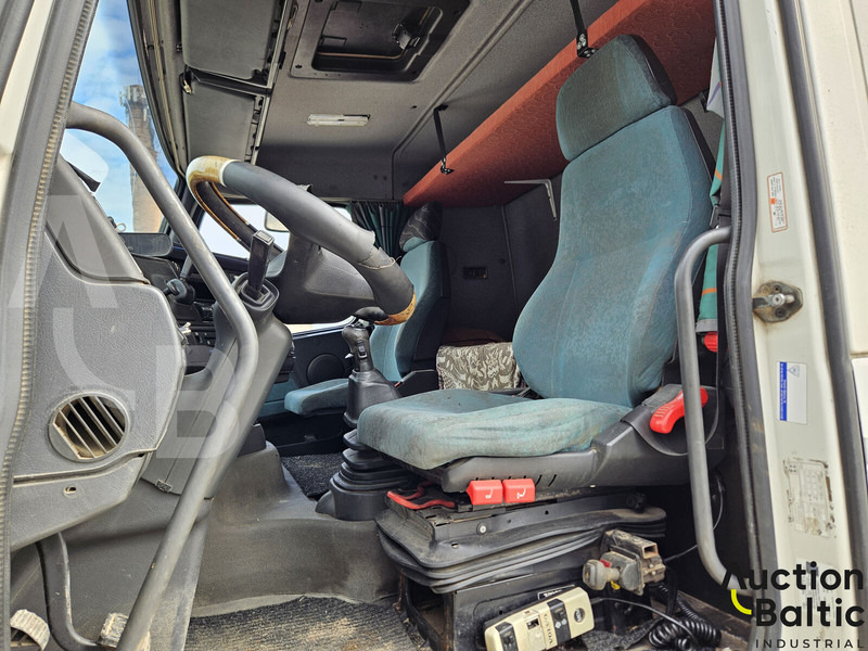 Volvo FH12 - Tracteur routier: photos 5 Volvo FH12 - Tracteur routier: photos 5