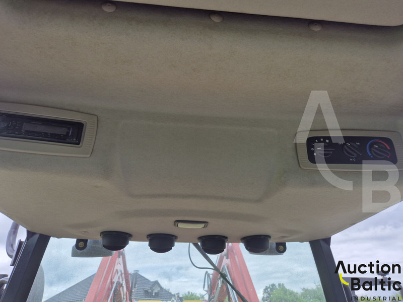 Tracteur agricole Tym 754: photos 9