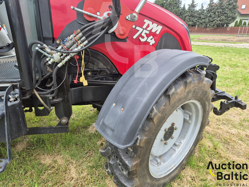 Tracteur agricole Tym 754: photos 17