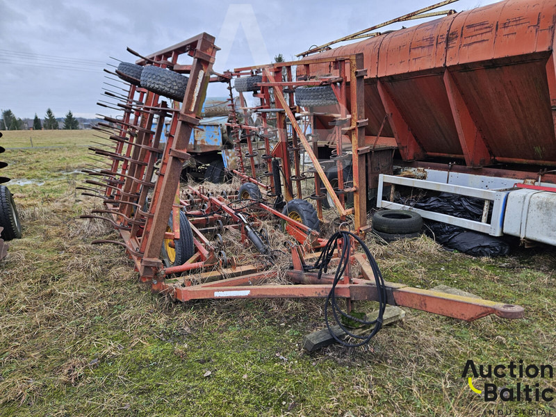 Vaderstad - Bineuse: photos 1 Vaderstad - Bineuse: photos 1