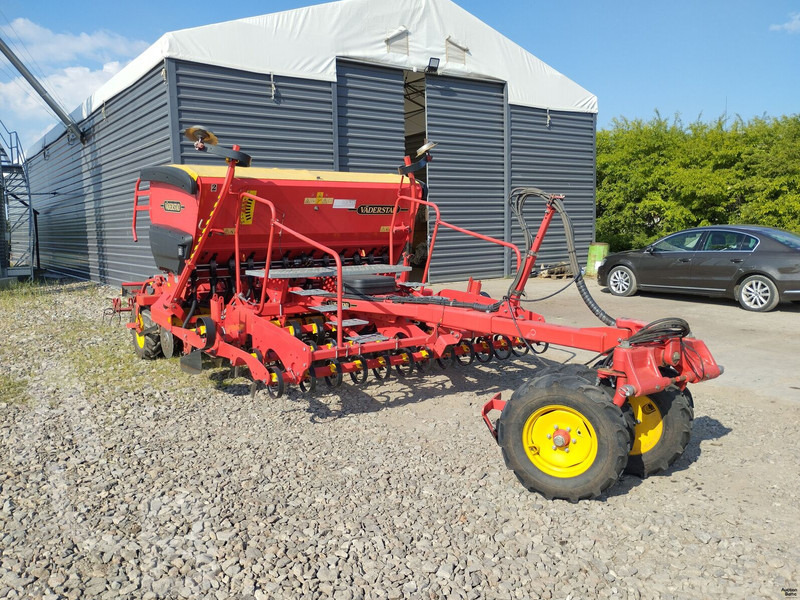 Vaderstad RD300C - Combiné de semis: photos 1 Vaderstad RD300C - Combiné de semis: photos 1