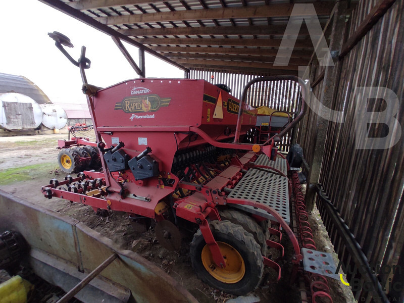 Vaderstad Rapid400C - Semoir/ Planteuse: photos 3 Vaderstad Rapid400C - Semoir/ Planteuse: photos 3