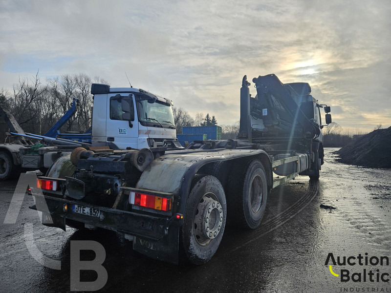 Volvo FE320 - Camion ampliroll, Camion grue: photos 5 Volvo FE320 - Camion ampliroll, Camion grue: photos 5
