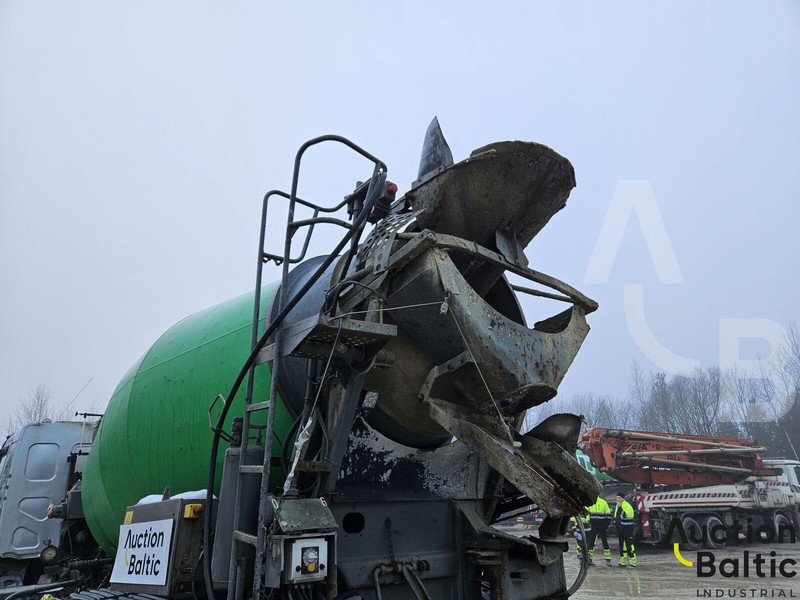 Volvo FE320 - Camion malaxeur: photos 5 Volvo FE320 - Camion malaxeur: photos 5