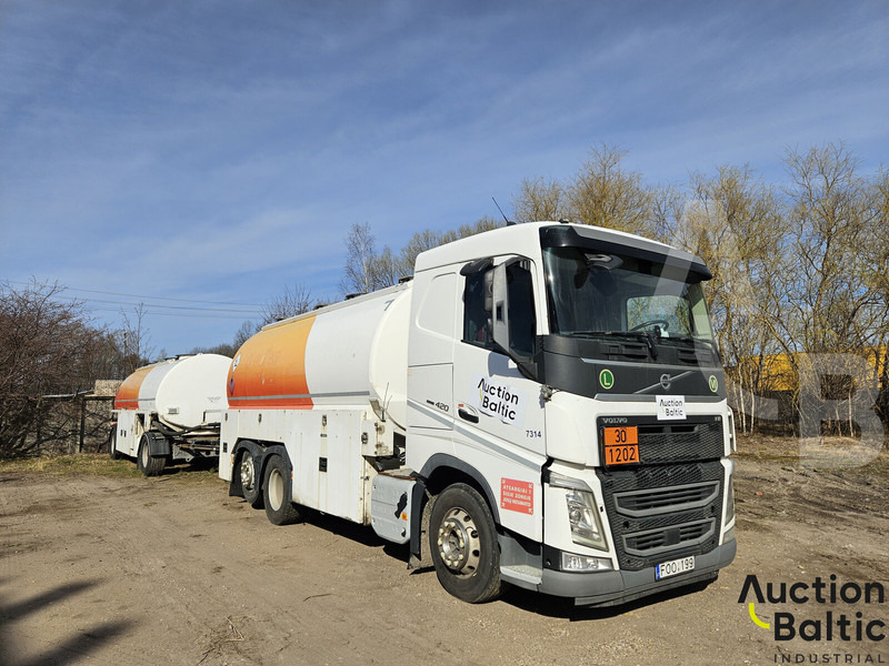 Volvo FH 420 - Camion citerne: photos 1 Volvo FH 420 - Camion citerne: photos 1