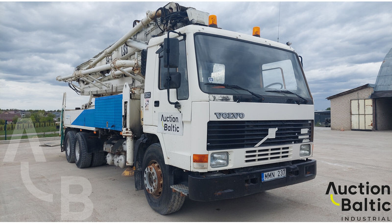 Volvo FL10 - Pompe à béton stationnaire: photos 2 Volvo FL10 - Pompe à béton stationnaire: photos 2
