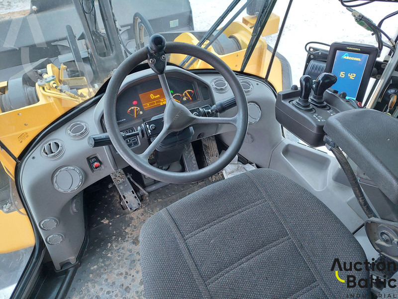 Volvo L 180 G - Chargeuse sur pneus: photos 5 Volvo L 180 G - Chargeuse sur pneus: photos 5