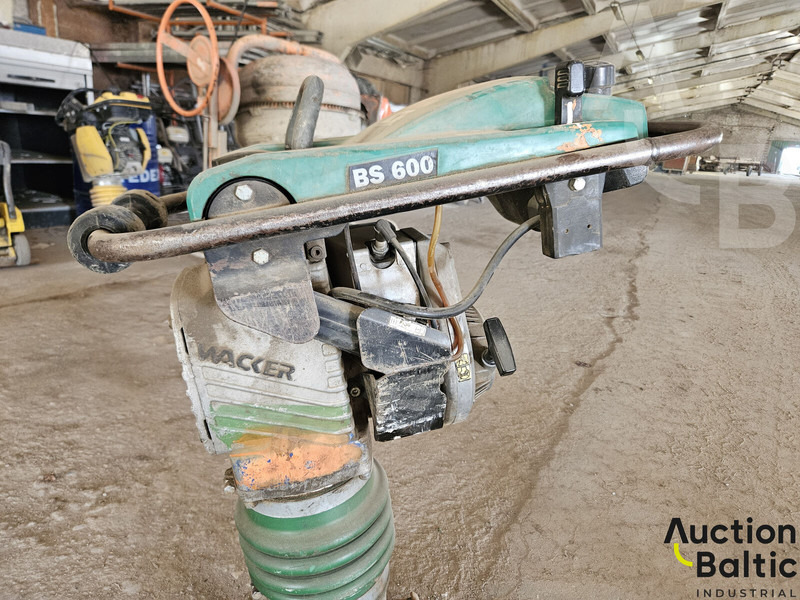 Wacker BS600 - Plaque vibrante: photos 4 Wacker BS600 - Plaque vibrante: photos 4