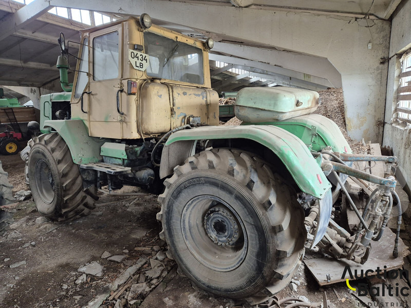 XTZ T-150K - Tracteur agricole: photos 3 XTZ T-150K - Tracteur agricole: photos 3