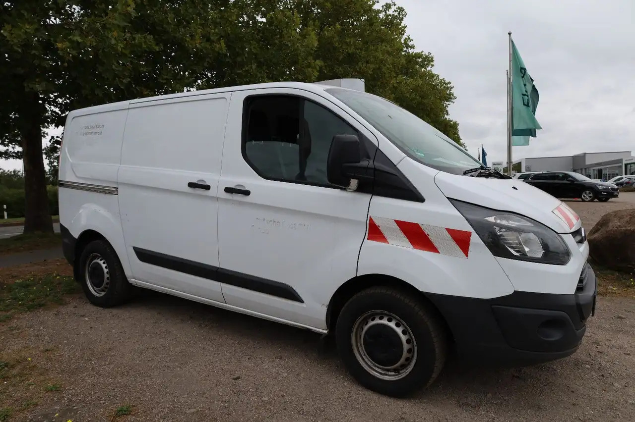 Ford Transit Custom Kasten/Flügeltüren - Fourgon utilitaire: photos 1 Ford Transit Custom Kasten/Flügeltüren - Fourgon utilitaire: photos 1