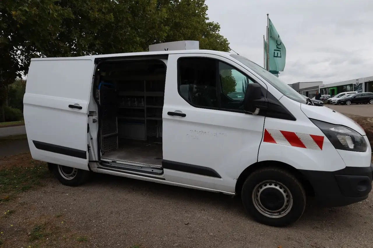 Ford Transit Custom Kasten/Flügeltüren - Fourgon utilitaire: photos 3 Ford Transit Custom Kasten/Flügeltüren - Fourgon utilitaire: photos 3