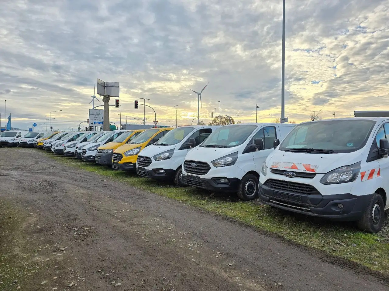 Ford Transit Custom/Werkstattfahrzeug - Fourgon utilitaire: photos 1 Ford Transit Custom/Werkstattfahrzeug - Fourgon utilitaire: photos 1